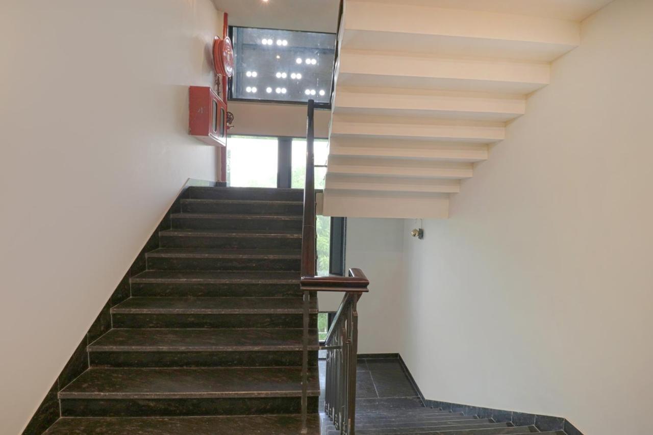 Fabhotel Prime Shanit Делі Екстер'єр фото